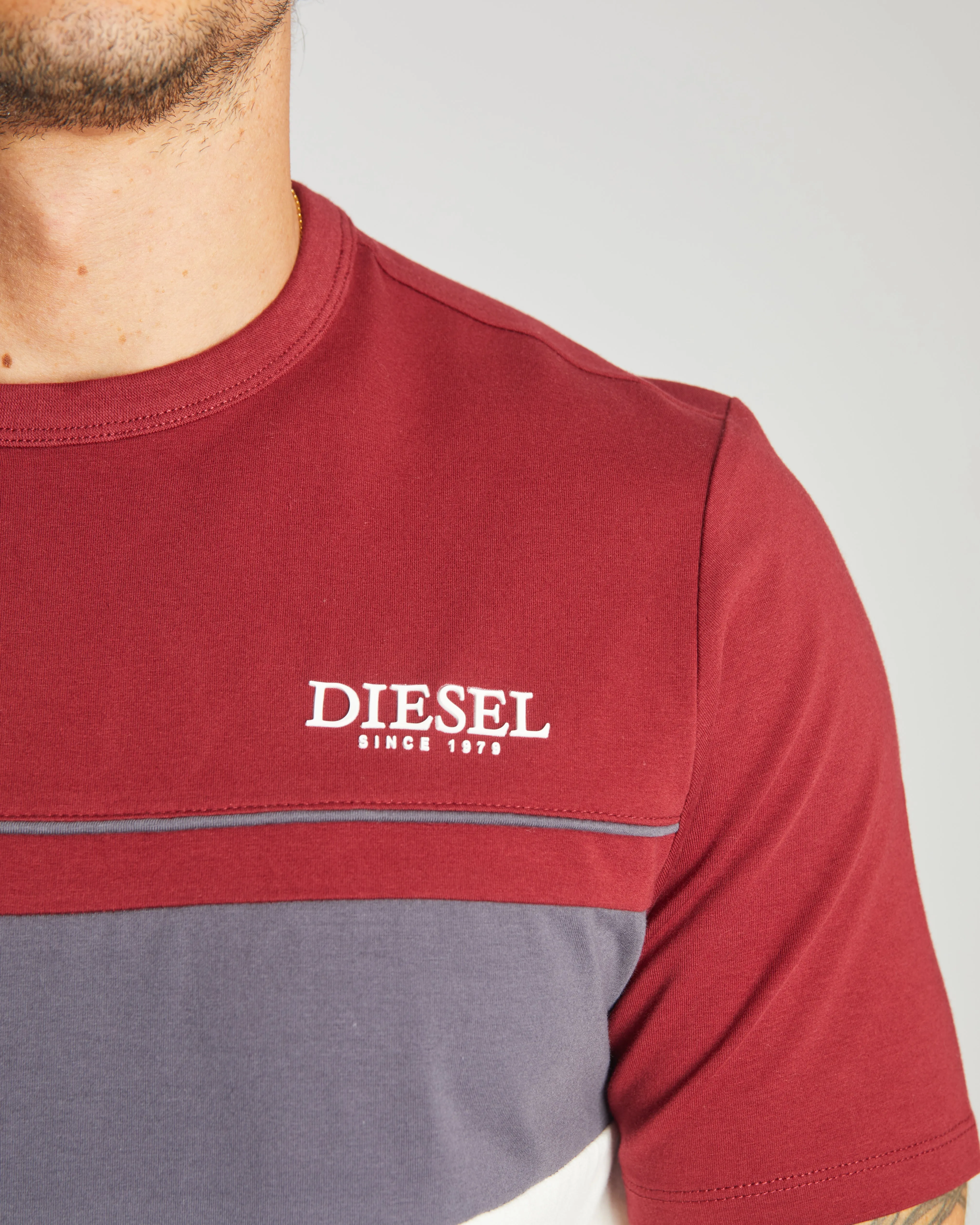 Brad Tee Red Plasma